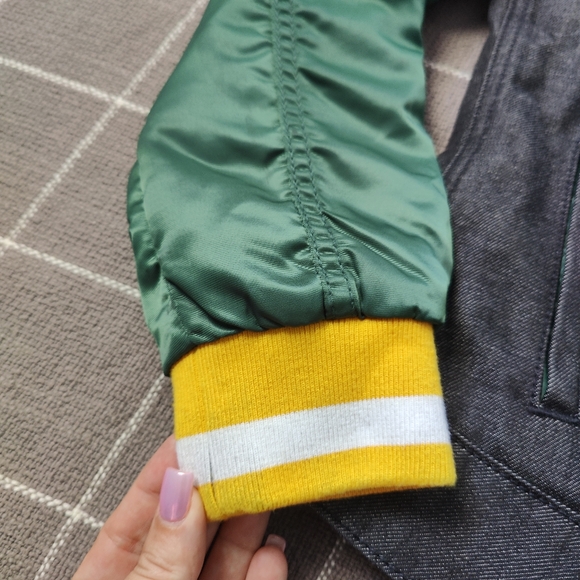 Green Bay Packers NFL x Levi's Denim Varsity Trucker Button-Up Jacket - Picture 9 of 13